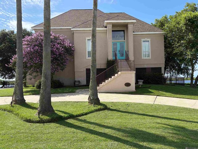 1056 Peninsula Drive, Slidell, LA 70460