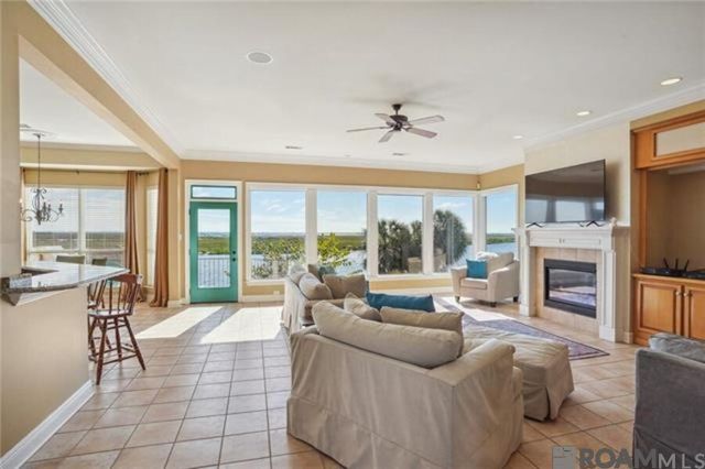 1056 Peninsula Drive, Slidell, LA 70460
