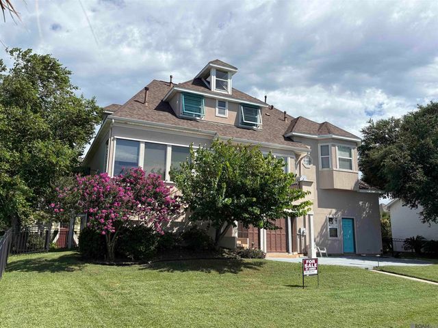 1056 Peninsula Drive, Slidell, LA 70460