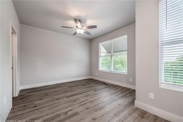 1512 N Gregg Avenue, Fayetteville, AR 72703