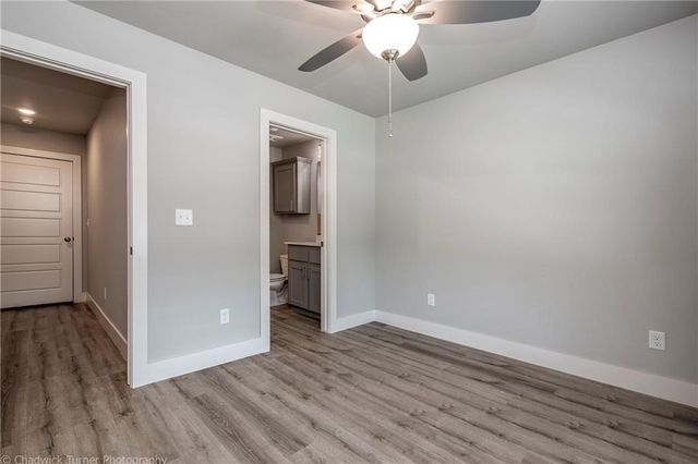 1512 N Gregg Avenue, Fayetteville, AR 72703