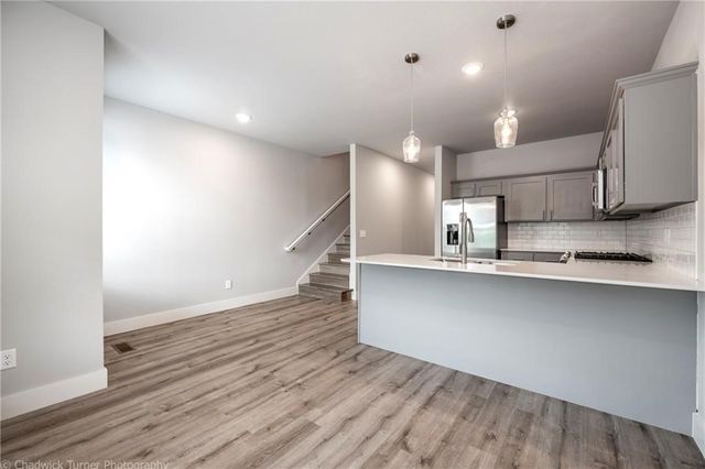 1512 N Gregg Avenue, Fayetteville, AR 72703