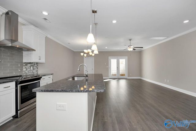 124 Bourbon Alley, Madison, AL 35758