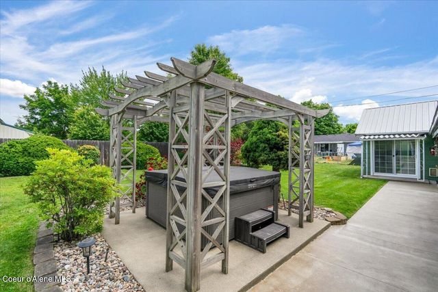 3300 N 4th ST, Coeur D'alene, ID 83815