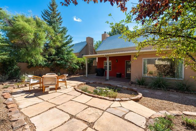 909 Nicole Place, Santa Fe, NM 87505