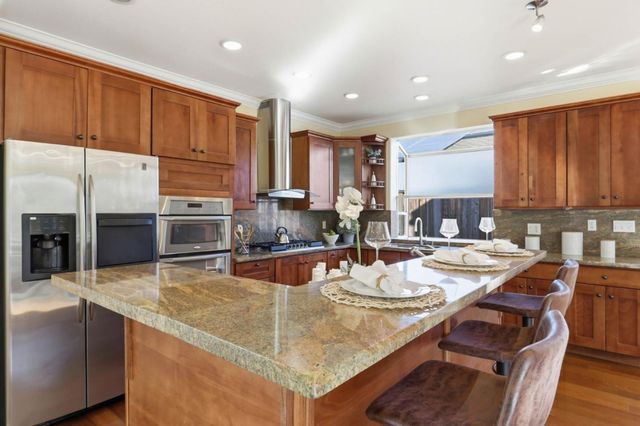 1352 S Stelling Road, Cupertino, CA 95014