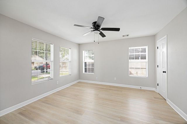 5737 Dorbrandt Street, Houston, TX 77023