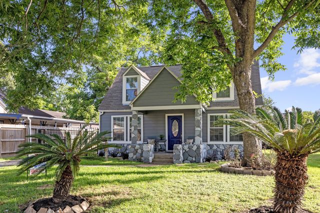 5737 Dorbrandt Street, Houston, TX 77023