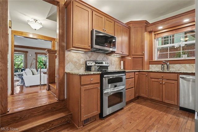 27 Borton Avenue, Akron, OH 44302
