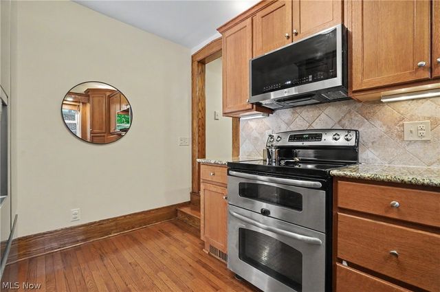 27 Borton Avenue, Akron, OH 44302