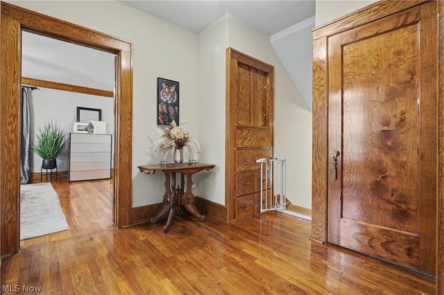 27 Borton Avenue, Akron, OH 44302