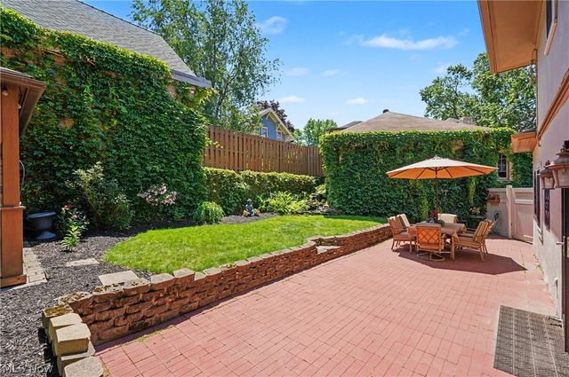 27 Borton Avenue, Akron, OH 44302