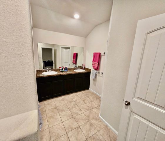 905 Walls Boulevard, Crowley, TX 76036