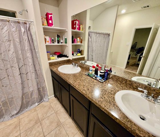905 Walls Boulevard, Crowley, TX 76036
