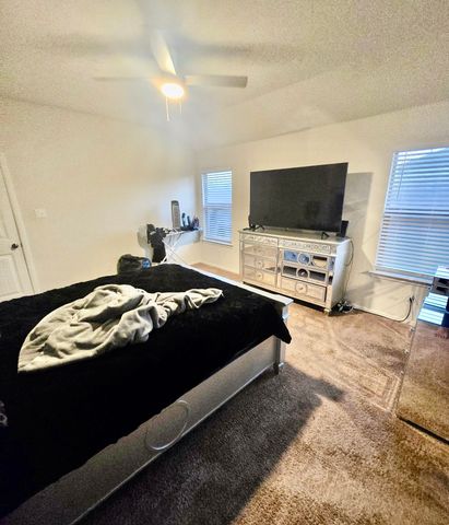 905 Walls Boulevard, Crowley, TX 76036