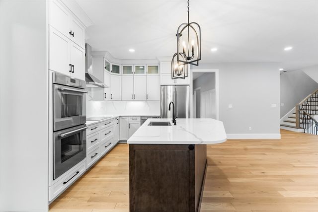 11 Earle Stewart Ln Lot 2, Wrentham, MA 02093