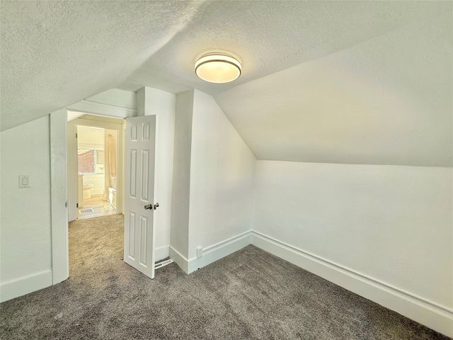 1441 56th Street, Des Moines, IA 50311