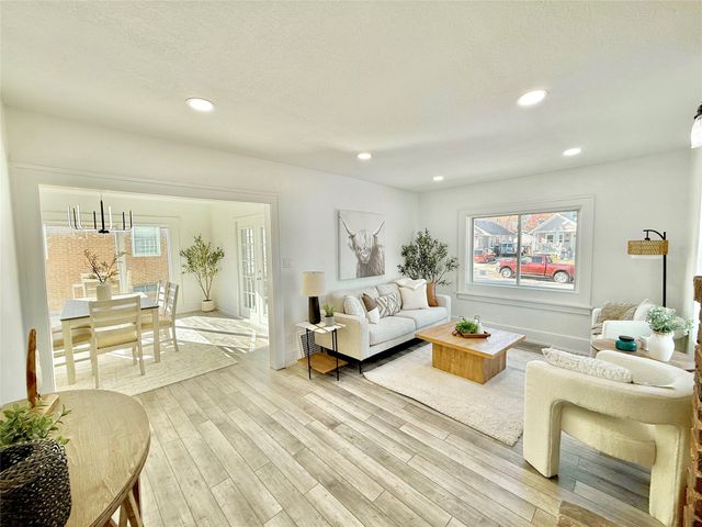 1441 56th Street, Des Moines, IA 50311