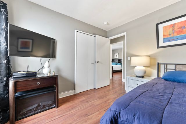 727 Lacy Avenue, Streamwood, IL 60107