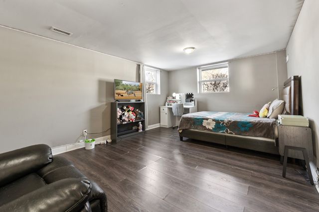 727 Lacy Avenue, Streamwood, IL 60107