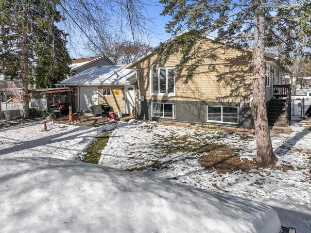 727 Lacy Avenue, Streamwood, IL 60107