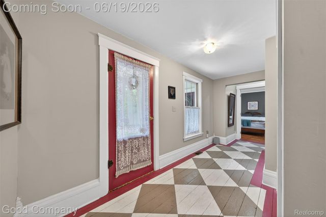 89 S Main Street, Village Of Clarkston, MI 48346