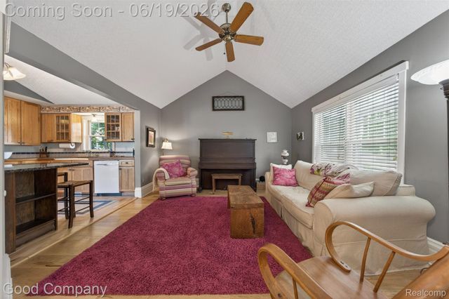 89 S Main Street, Village Of Clarkston, MI 48346