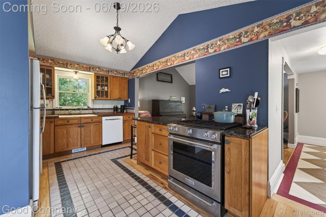 89 S Main Street, Village Of Clarkston, MI 48346