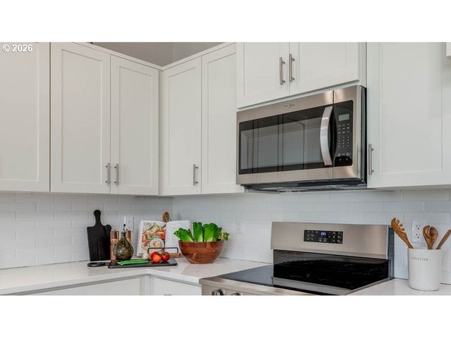 3555 Sw Eleven Mile Ave, Gresham, OR 97080