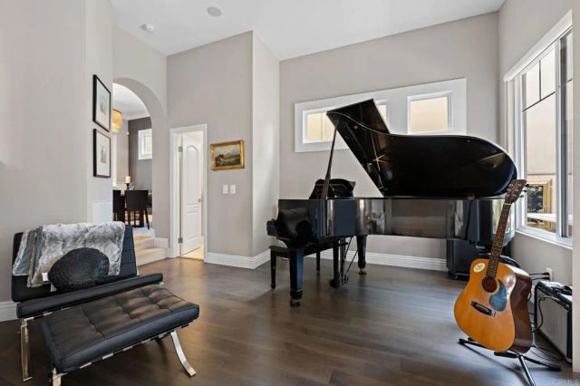 834 S Cedros, Solana Beach, CA 92075