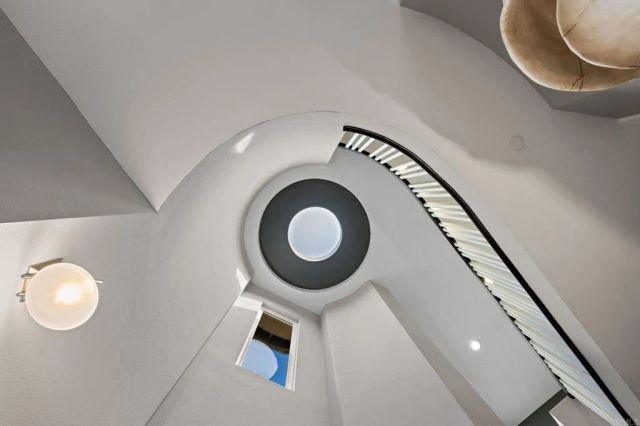 834 S Cedros, Solana Beach, CA 92075