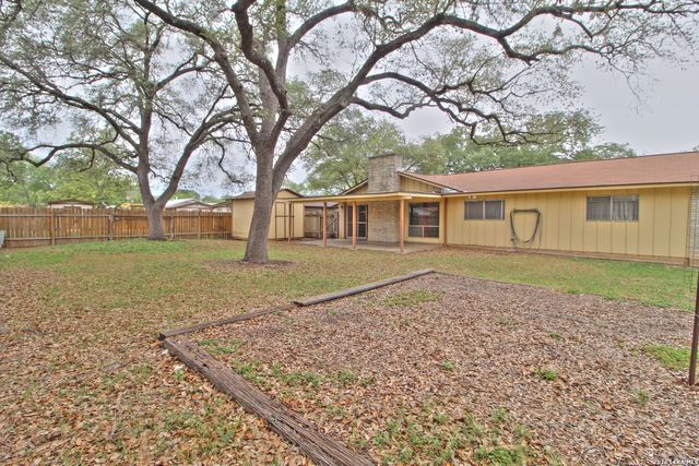 4814 LA SALIDA ST, San Antonio, TX 78233