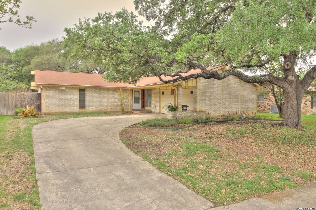 4814 LA SALIDA ST, San Antonio, TX 78233