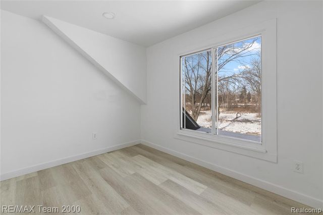 157 W Nevada Street, Detroit, MI 48203