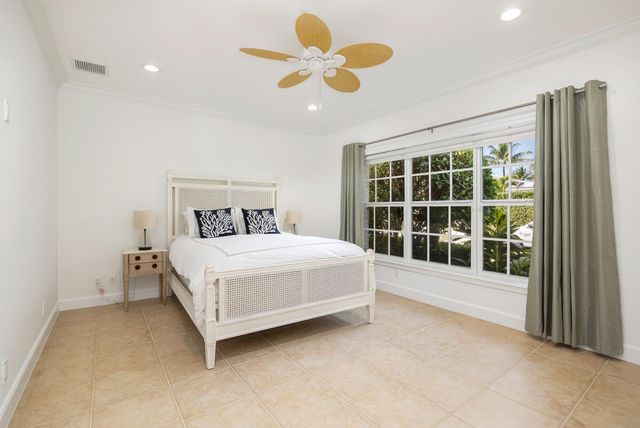 230 Osceola Way, Palm Beach, FL 33480