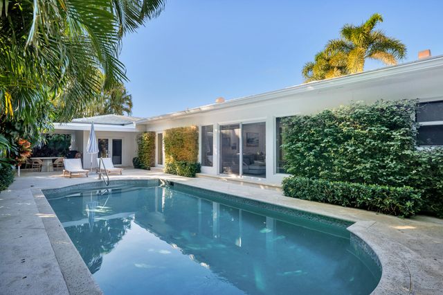 230 Osceola Way, Palm Beach, FL 33480