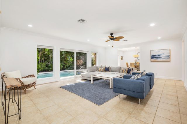 230 Osceola Way, Palm Beach, FL 33480