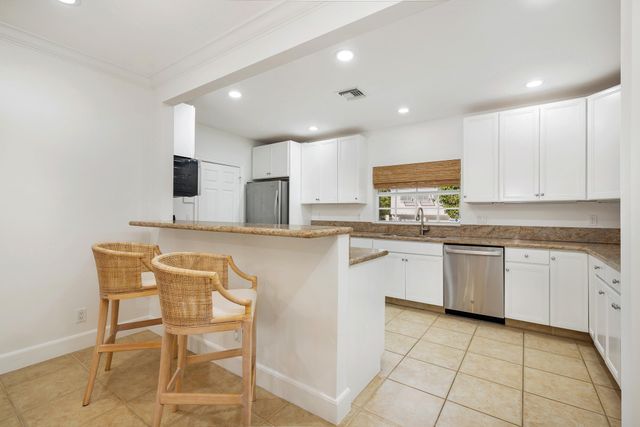 230 Osceola Way, Palm Beach, FL 33480