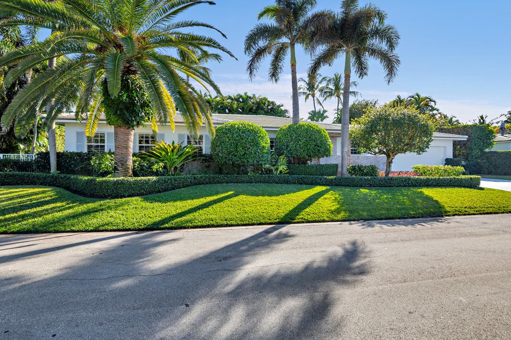 230 Osceola Way, Palm Beach, FL 33480