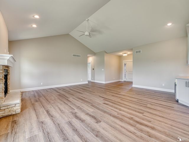 792 E Sweet Briar Lane, Monroe, MI 48161