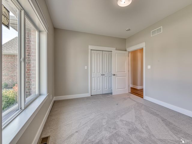 792 E Sweet Briar Lane, Monroe, MI 48161