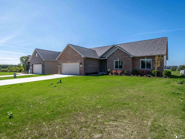 792 E Sweet Briar Lane, Monroe, MI 48161