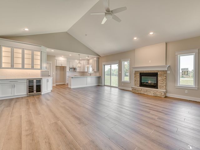 792 E Sweet Briar Lane, Monroe, MI 48161
