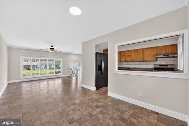 19 LANSBERRY DR, Burlington, NJ 08016
