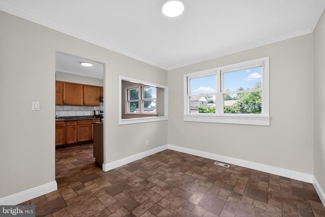 19 LANSBERRY DR, Burlington, NJ 08016