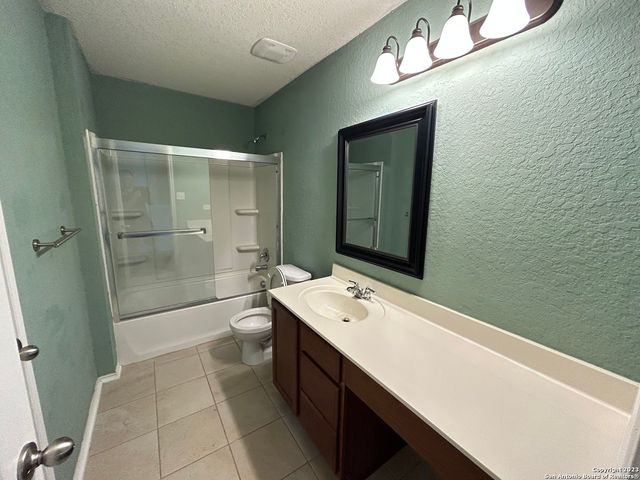 9606 PLEASANTON SQ, San Antonio, TX 78221