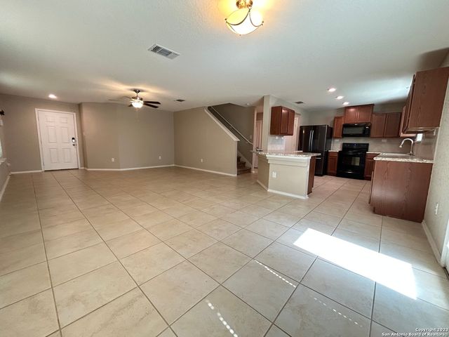 9606 PLEASANTON SQ, San Antonio, TX 78221
