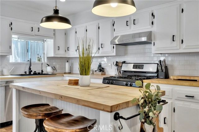 6514 Coldwater Canyon Avenue, Valley Village, CA 91606