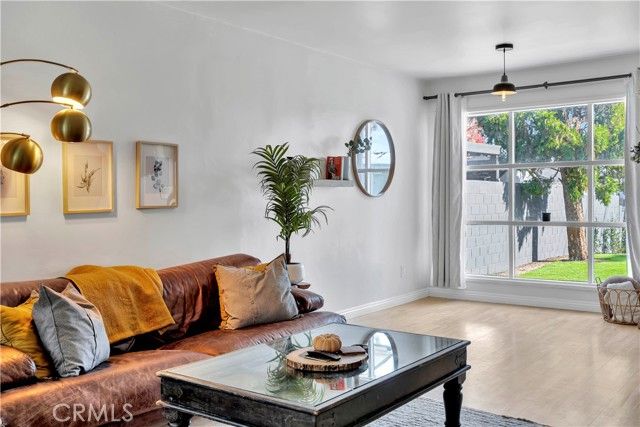 6514 Coldwater Canyon Avenue, Valley Village, CA 91606