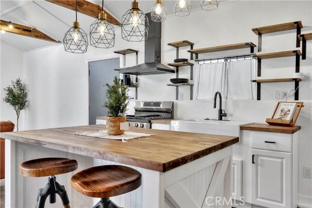 6514 Coldwater Canyon Avenue, Valley Village, CA 91606